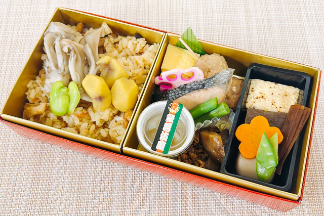 歌舞伎座-＜9月10月限定＞ 観劇弁当～舞茸と秋栗の五目御飯～