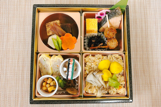 歌舞伎座-＜9月10月限定＞ 観劇幕の内弁当～栗と舞茸の五目御飯～