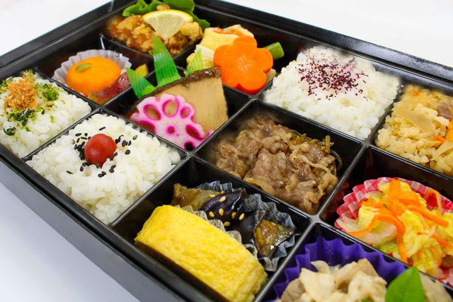創業70年かどや-華の十二単（じゅうにひとえ）御膳 No.60