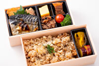 釜ど屋 おくどはん-ほたてと昆布のご飯～焼き鯖と3種の肉お菜の2段重～