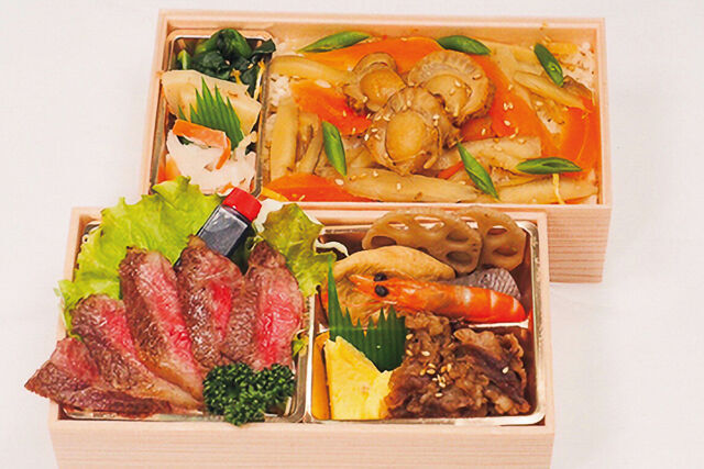 【熨斗対応可】贅沢A5ランク神戸牛ステーキと肉厚ホタテの五目飯二段御膳