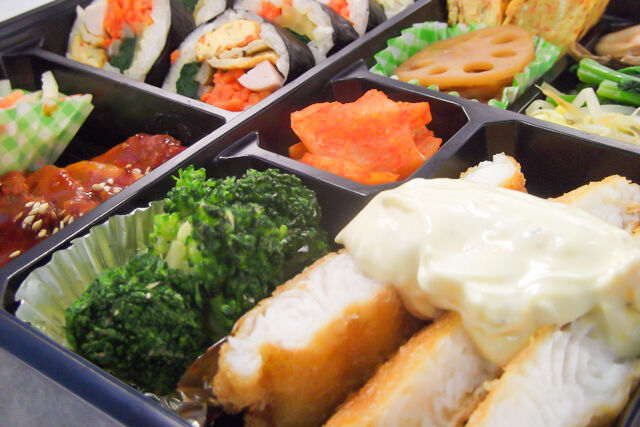 韓味-韓国のり巻き（キンパ）と白身魚カツセット弁当