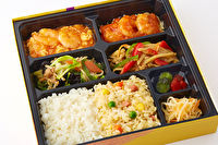 香菜屋～かなや～-【豪華 幕の内弁当】海老のチリソースと青椒肉絲（チンジャオロース）弁当