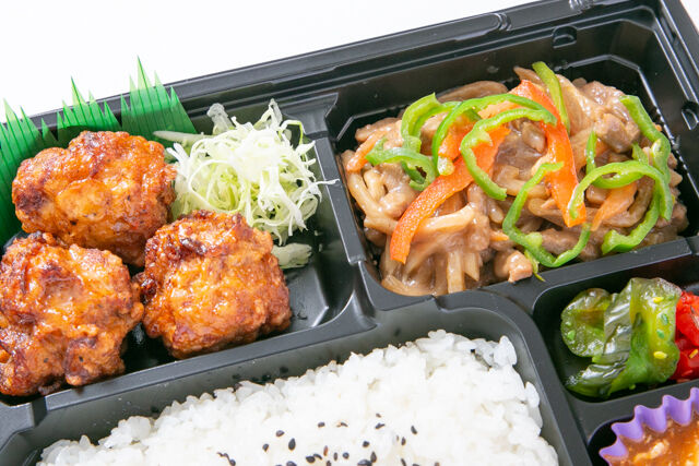 香菜屋～かなや～-【厳選】Wメイン中華弁当（若鶏の唐揚げ＆チンジャオロース）