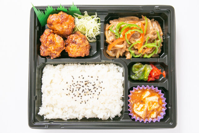 香菜屋～かなや～-【厳選】Wメイン中華弁当（若鶏の唐揚げ＆チンジャオロース）