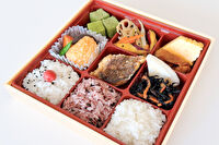鐘崎笹かま館 杜のこんだてcafe-宮城の郷弁当（梅）