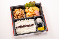 割烹出水-豚生姜焼き＆エビマヨ弁当