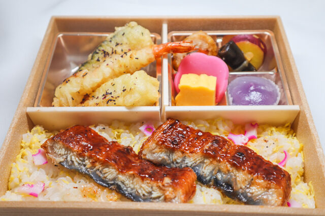 割烹出水-3種天ぷらのうな重弁当
