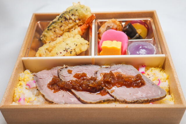 割烹出水-3種天ぷらのローストビーフ弁当