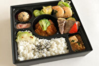中華ダイニング 家座冨-エビチリ＆エビマヨ&amp;牛ロースオイスター炒め弁当