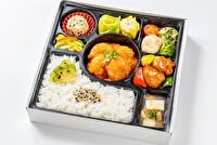 中華ダイニング 家座冨-【熨斗対応可】エビチリ＆黒酢スブタ弁当