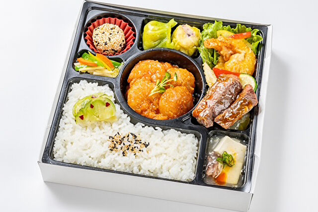 【熨斗対応可】エビチリ＆エビマヨ＆牛ステーキのオイスター炒め弁当