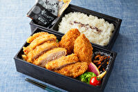 ミルフィーユカツ専門店 キムカツ-キムカツとカキフライ弁当