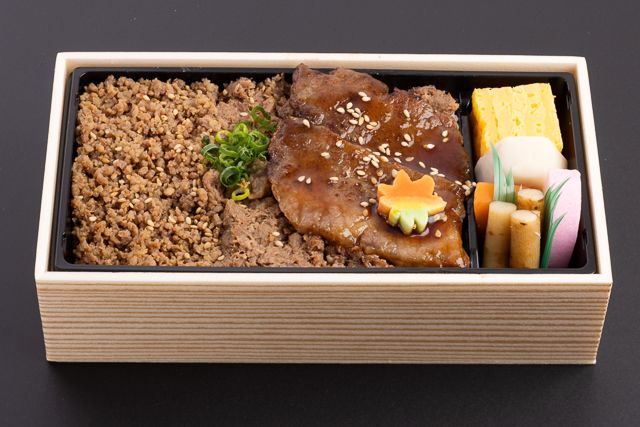 Delivery kitchen DAN-山形牛三彩重