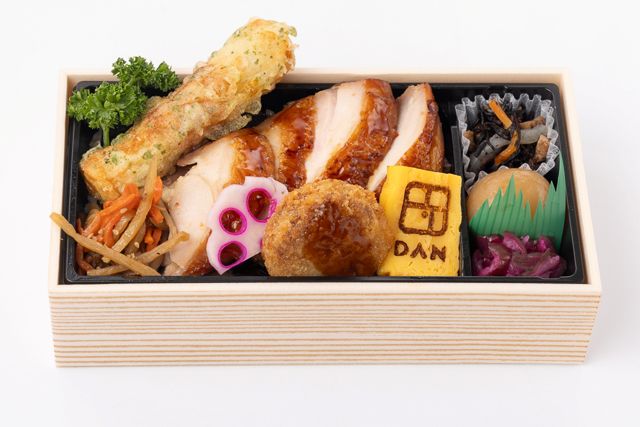 山育ち海苔弁当（鶏）