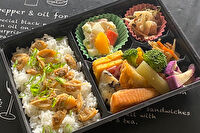 旬菜ダイニングKitchen比呂-浅蜊と帆立ご飯の和洋惣菜膳