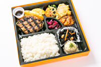 キッチンHIMAWARI-【熨斗対応可】牛肉100％ 直火網焼きステーキハンバーグ 豪華弁当