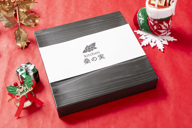 kitchen桑の実-【クリスマス限定】ローストビーフ＆ダブルチキンとデミハンバーグのお弁当