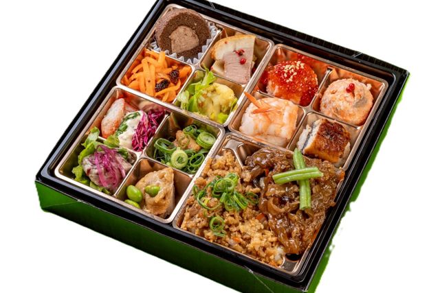 おばんざいと小料理 こばち-てまり寿司と和牛時雨・鶏そぼろ 特製二色ご飯懐石