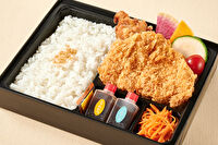 こだわりとんかつ神楽 はなれ-神楽のお得なロースカツと鶏の唐揚げ弁当