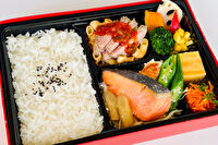 創作弁当 鯉のや-鯉のや弁当「No.2」〜サーモングリルとポークソテー〜
