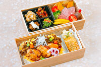 くら蔵-彩り二段牛そぼろと照り焼き重弁当