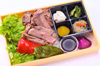 京都牛亭-サーロイン＆カットステーキ相盛り弁当