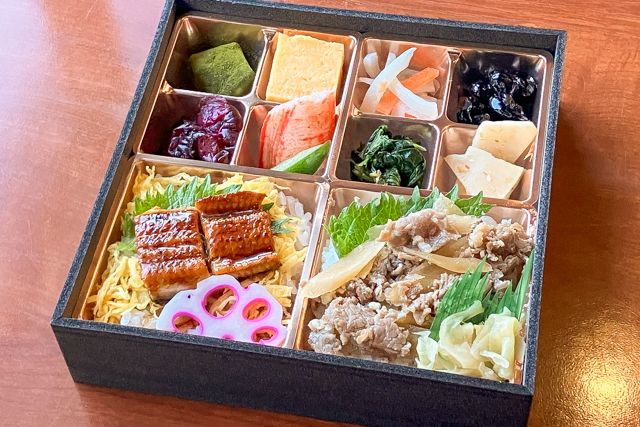 京都割烹やなぎさわや-牛のしぐれ煮と鰻の蒲焼き弁当