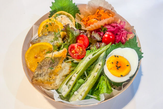 le cinq5（ルサンク）-瀬戸内レモン香る白身魚ムニエル弁当