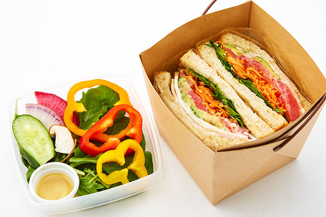 7種野菜のサラダとBLTサンドイッチBOX