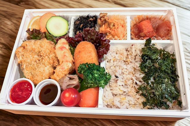 野菜がおいしい LONGING HOUSE-ヴィーガンミックスフライ弁当