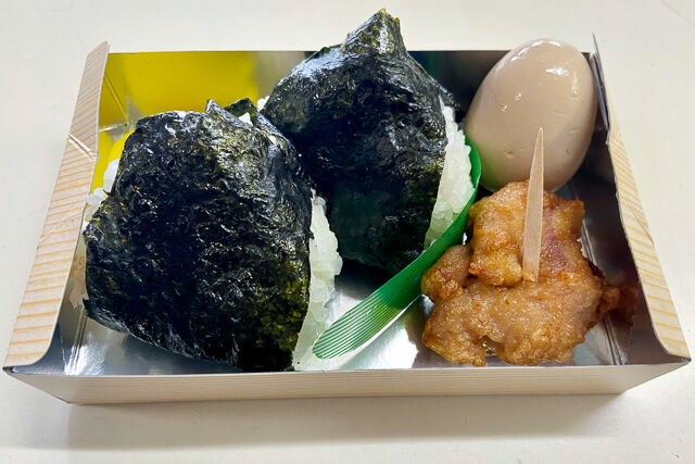ランチファクトリー-おにぎりセットE おにぎり2個＆唐揚げ・煮卵