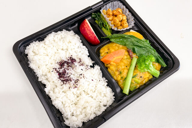 【デイリー】ダル（豆）カレー弁当（ベジタリアン）