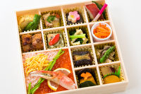 まる美-いくらとかに飯と13種のおばんざい折
