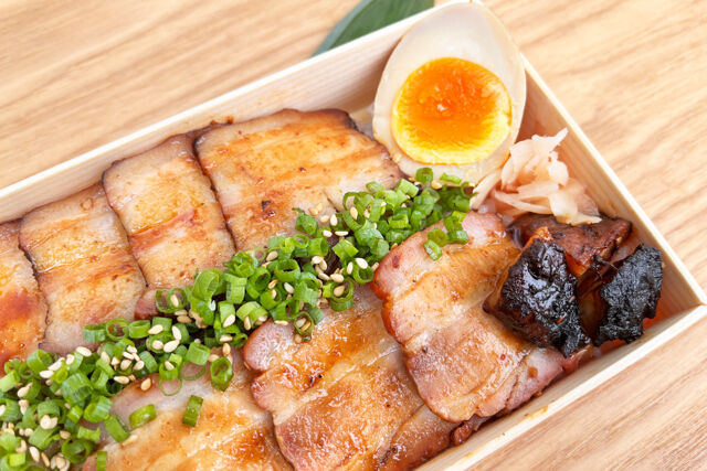 ＜チャーシュー専門店＞ミートポーク山水-【香港式 本格焼豚】蜜汁チャーシュー重【林SPF極上豚バラ】