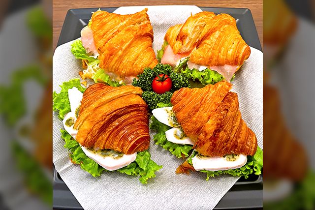 Merenda-クロワッサンサンドイッチ＜黒＞