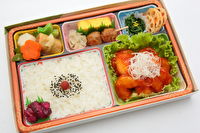 彩り弁当 美濃屋-エビチリ弁当