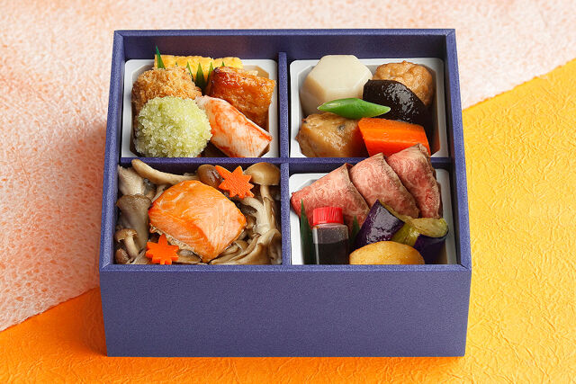 ローストビーフと鮭きのこ御飯のお弁当