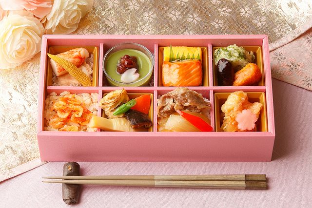 なだ万厨房-季節御膳「花の便り」