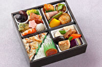 なだ万厨房 名古屋店（特別弁当）-法事用弁当「百合」