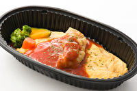 洋食 中目黒オムオム-【特製トマトソース】オムライス＆特製ローストチキン