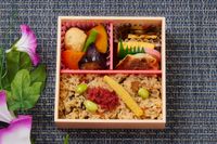 日本ばし大増-夏のおべんとう～梅ひじきごはん