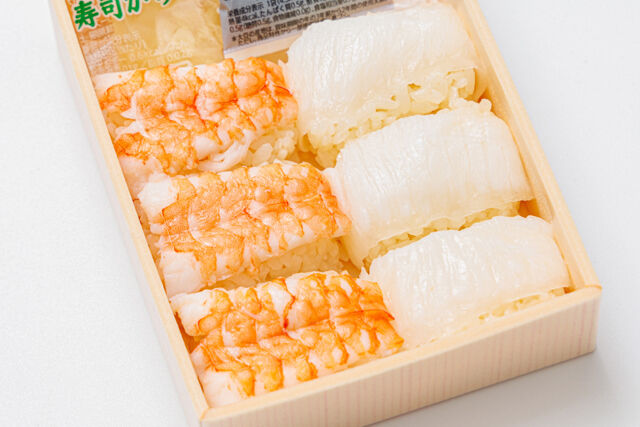 日本ばし大増-えんがわと海老の押寿し