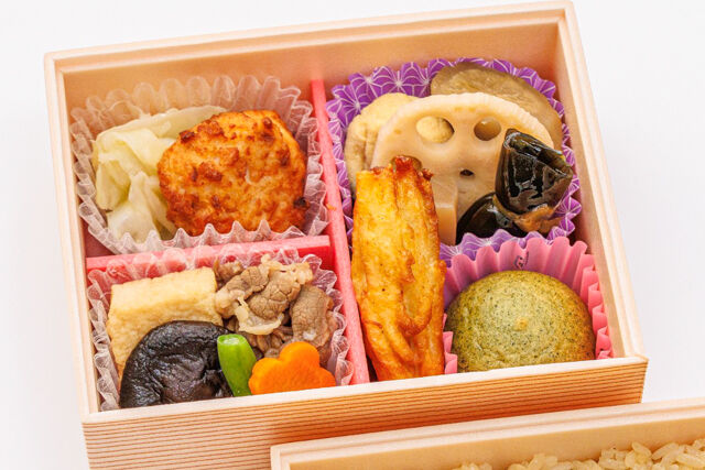 日本ばし大増-【冬限定】ずわい蟹と帆立のせごはん折詰