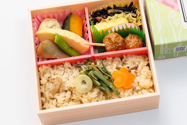 日本ばし大増-【春限定】季節のお弁当～山菜おこわ