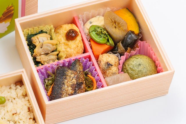 日本ばし大増-【春限定】たけのこごはん折詰