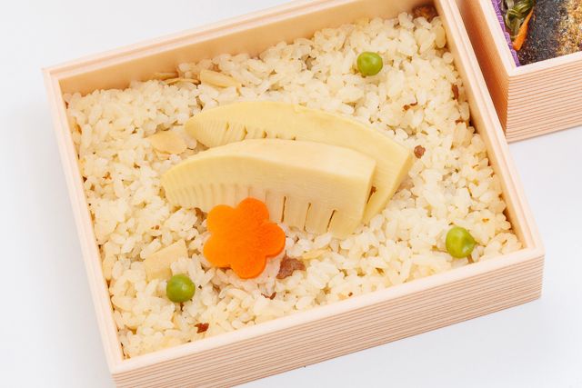 日本ばし大増-【春限定】たけのこごはん折詰