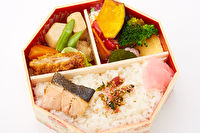 日本料理とステーキ 草庵-びぜん
