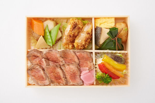 日本料理とステーキ 草庵-ふじ ローストビーフ重