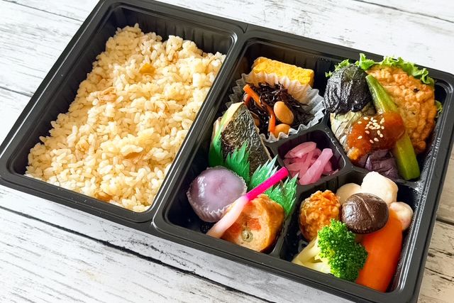 鮭そぼろ和風弁当
